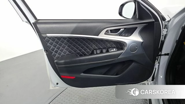 Genesis G70 id 4794966 из Кореи 16