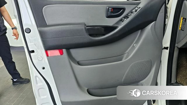 Hyundai The New Grand Starex id 4284654 из Кореи 16