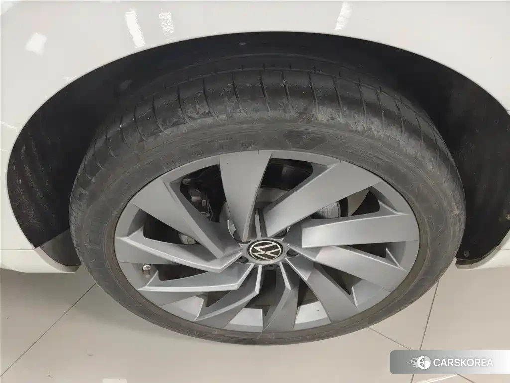 Volkswagen Arteon (CC) id 4600643 из Китая 16