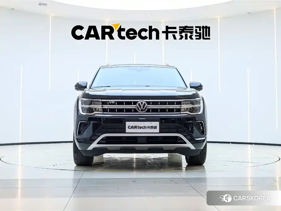 Volkswagen Touareg id 4599557 из Китая 16