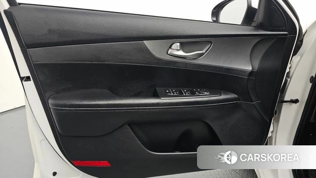 Kia Come New K3 id 4384930 из Кореи 16