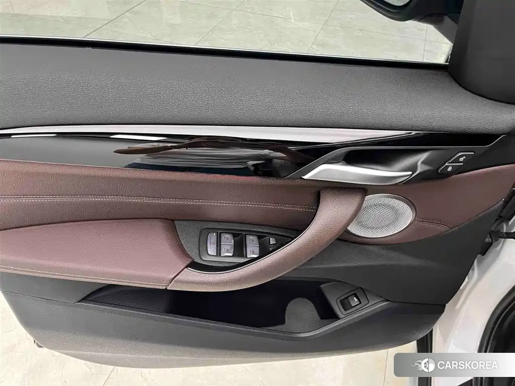 BMW X1 id 4617063 из Китая 16