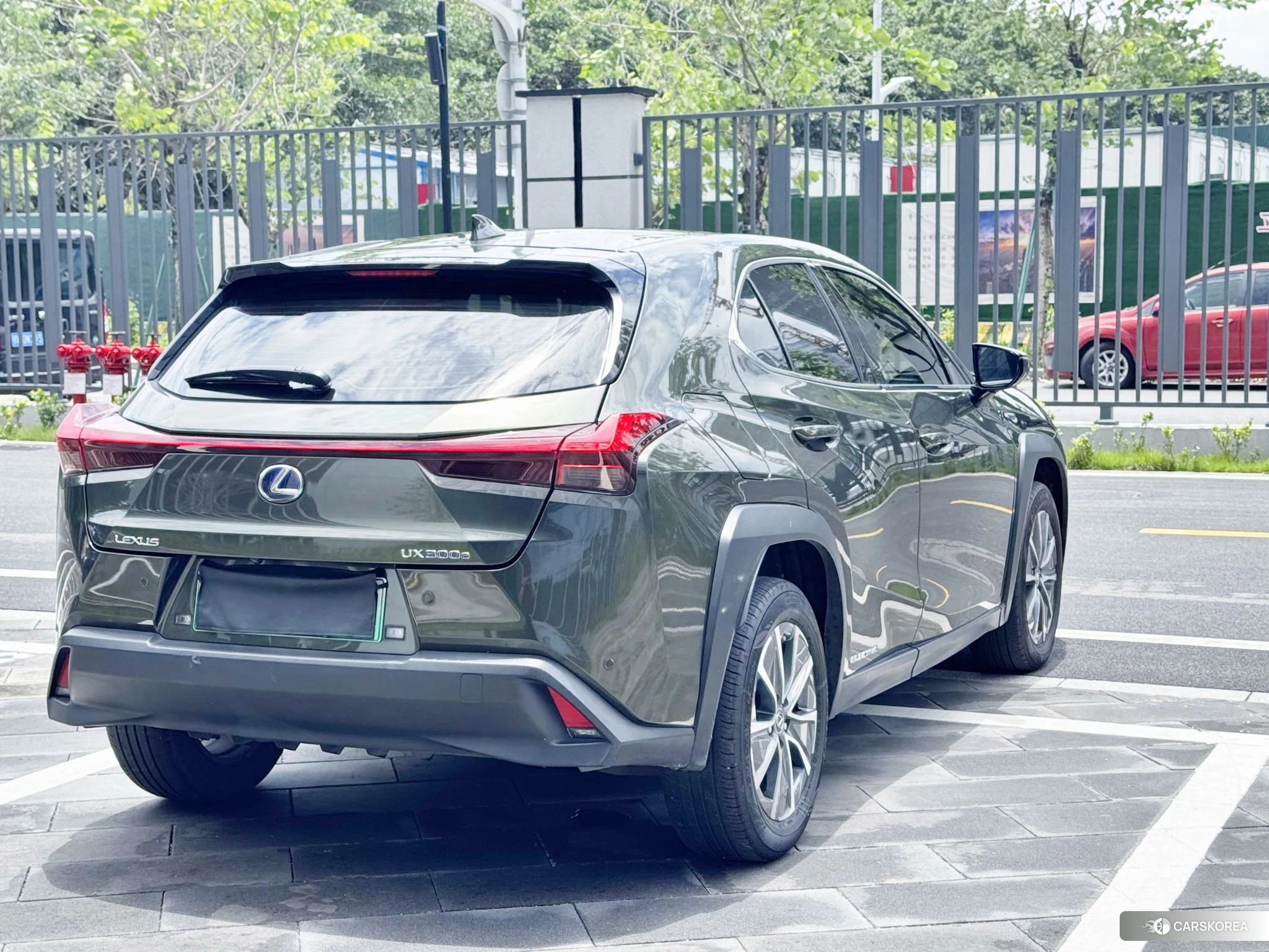 Lexus UX EV id 4468014 из Китая 16