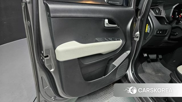 Kia The New Kia Ray id 4494074 из Кореи 16