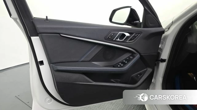 BMW 1 Series (F40) id 4230055 из Кореи 16