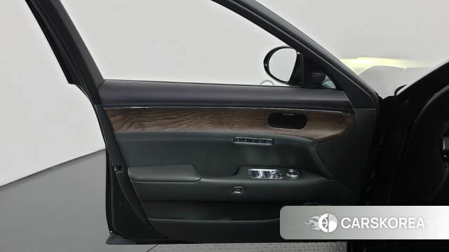 Genesis G90 (RS4) id 4774452 из Кореи 16