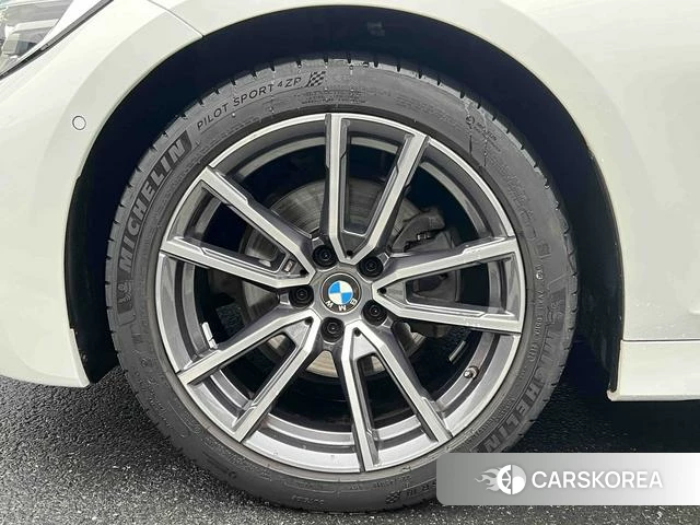 BMW 3 series id 4261906 из Китая 16