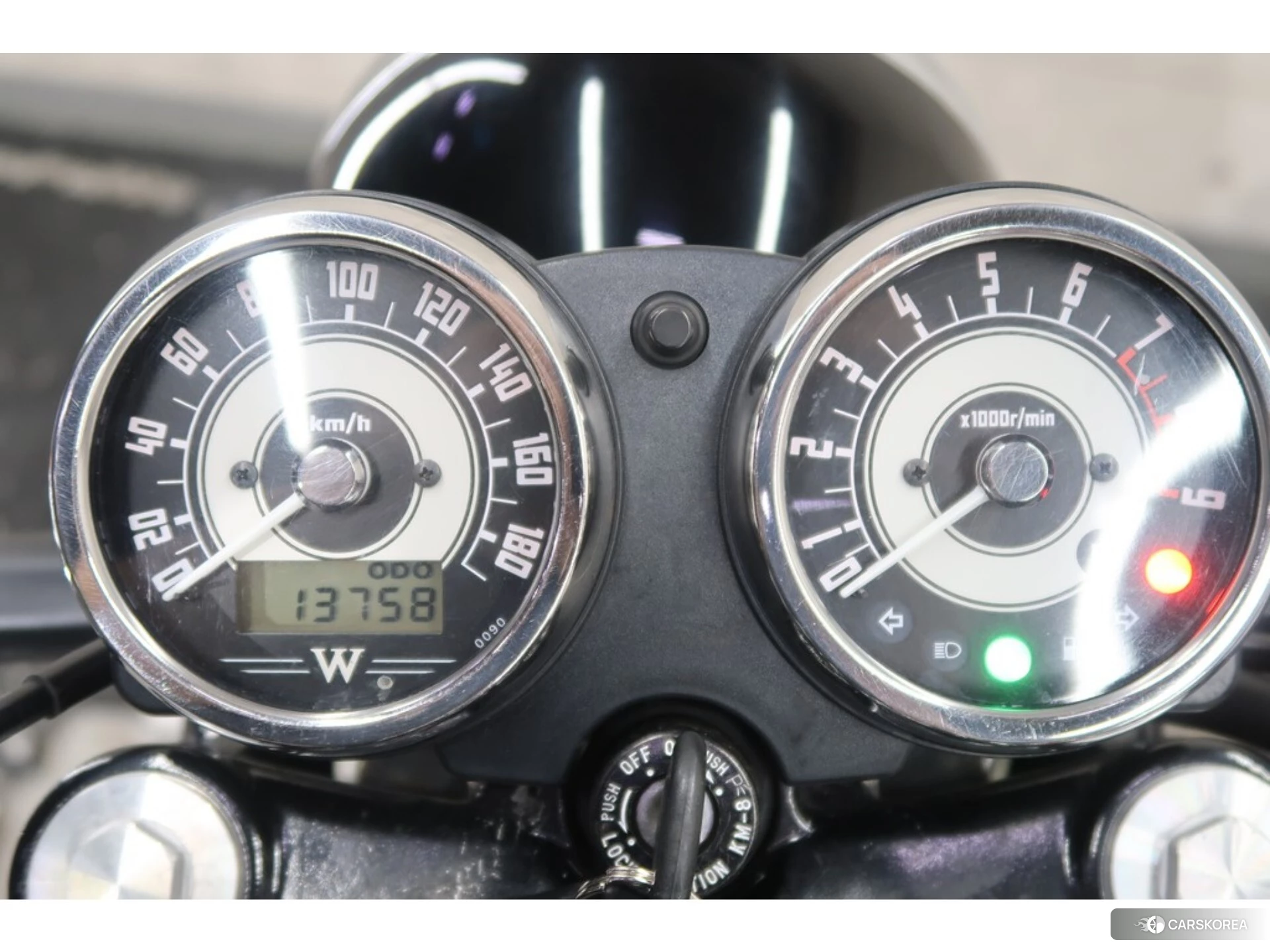 Kawasaki W800 SE id 4185347 из Японии 16
