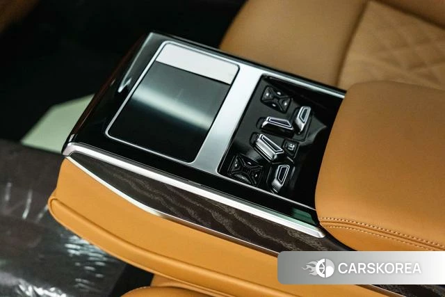 Audi A8 id 4263527 из Китая 16