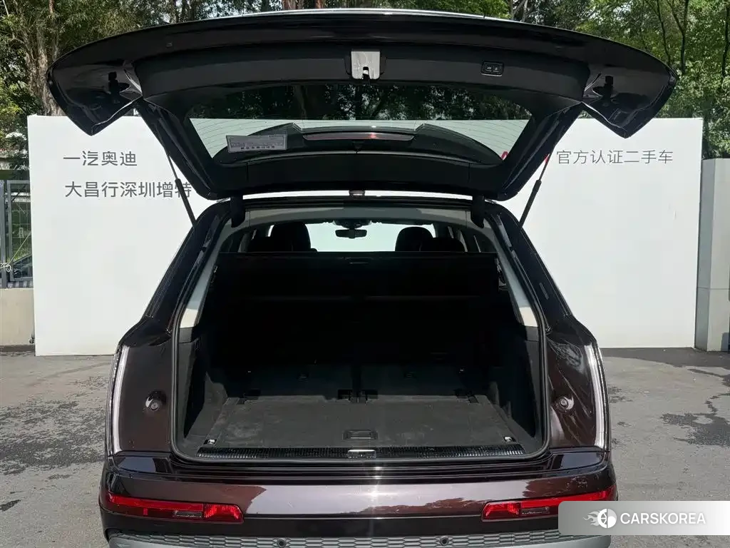 Audi Q7 id 4578358 из Китая 16