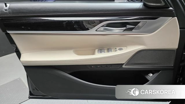 BMW 7 Series (G11) id 4542724 из Кореи 16