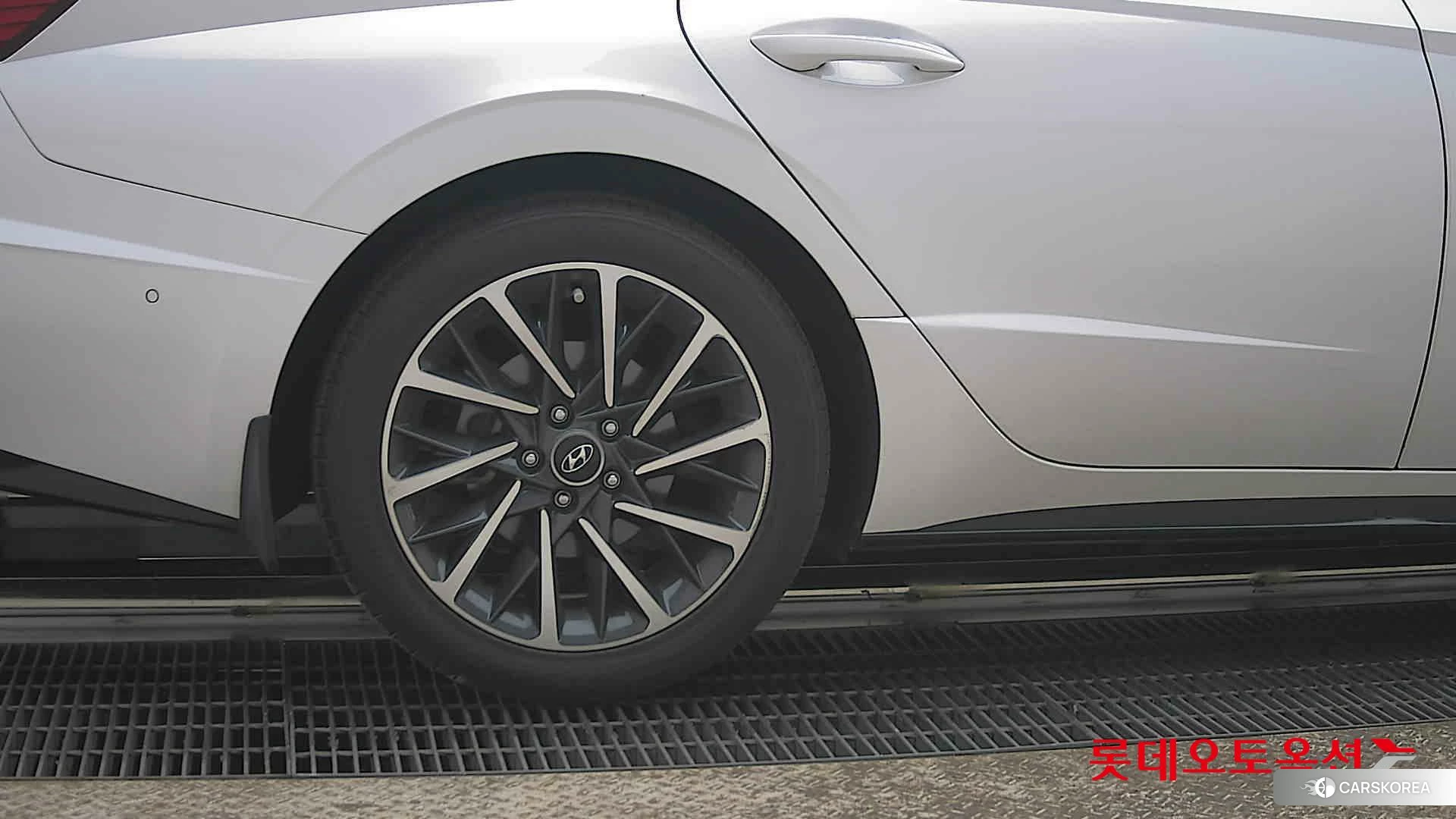 Hyundai Sonata id 3875707 из Кореи 16