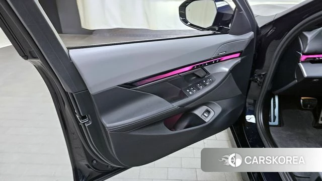 BMW 5 Series (G60) id 4194253 из Кореи 16