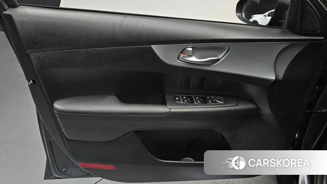 Kia The New K3 2nd generation id 4249976 из Кореи 16