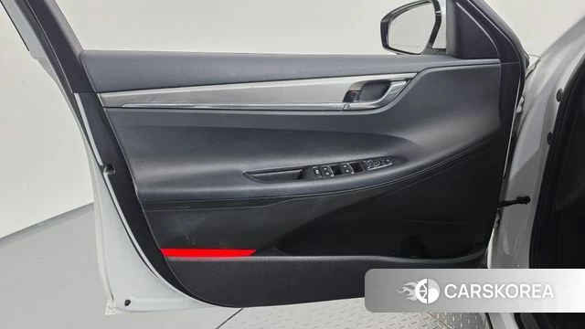 Hyundai The New Grandeur IG Hybrid id 4936444 из Кореи 16