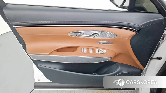 Genesis GV70 id 4186701 из Кореи 16