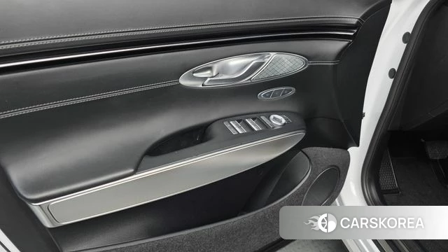Genesis GV70 id 4383765 из Кореи 16