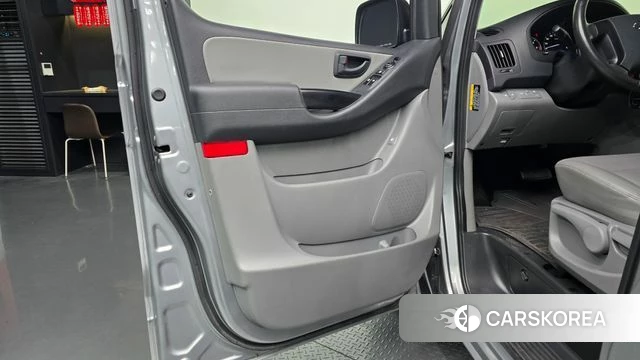 Hyundai The New Grand Starex id 4683642 из Кореи 16