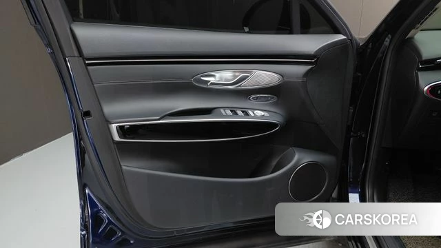 Genesis GV70 id 4250324 из Кореи 16