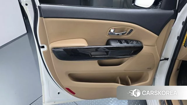 Kia The New Carnival id 4615135 из Кореи 16