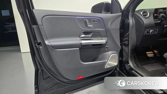 Mercedes-Benz EQA H243 id 4691717 из Кореи 16