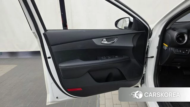 Kia Come New K3 id 4416672 из Кореи 16