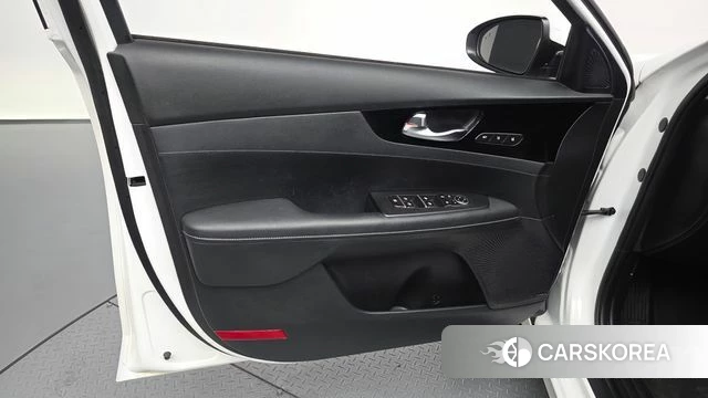 Kia The New K3 2nd generation id 4355456 из Кореи 16