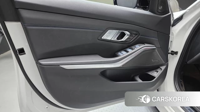 BMW 3 Series (G20) id 4749406 из Кореи 16