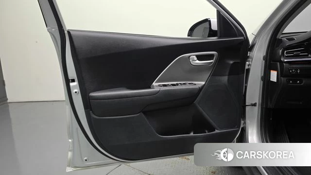 Kia Niro Plus id 4720961 из Кореи 16