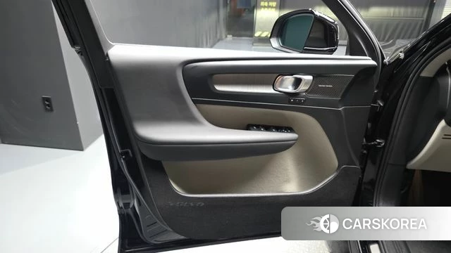 Volvo XC40 id 4623096 из Кореи 16