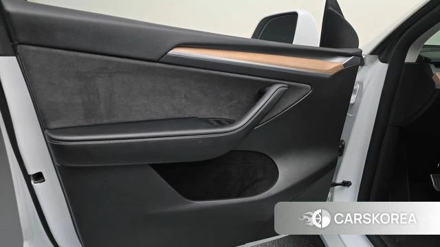 Tesla Model Y id 4757709 из Кореи 16