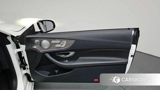 Mercedes-Benz E-Class W213 id 4284362 из Кореи 16