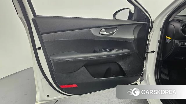 Kia Come New K3 id 4224544 из Кореи 16