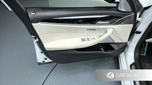 BMW 5 Series (G30) id 4360575 из Кореи 16
