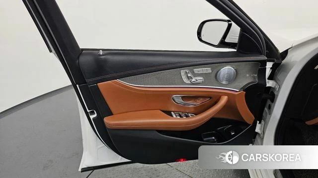 Mercedes-Benz E-Class W213 id 4384399 из Кореи 16