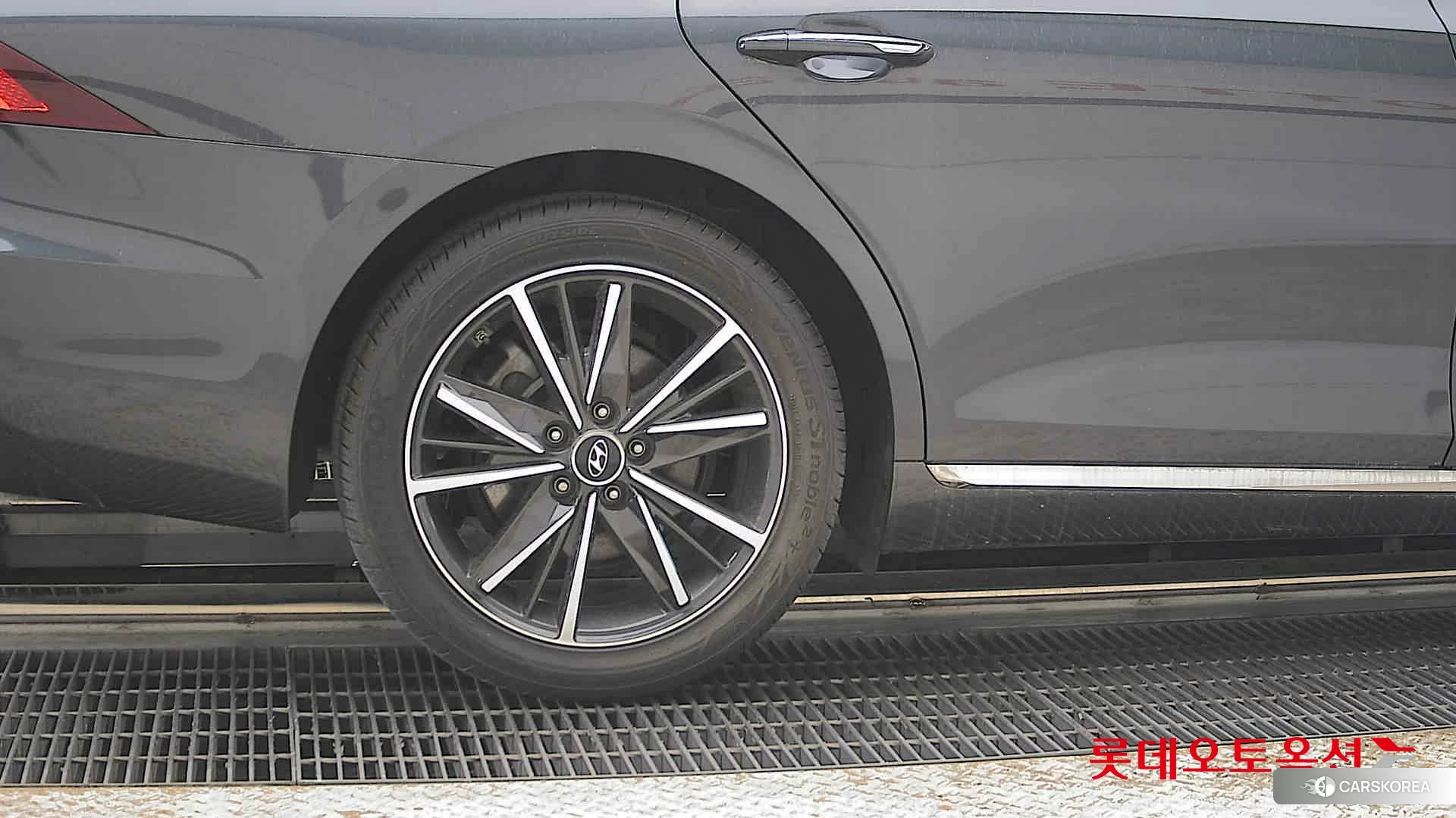 Hyundai Grandeur id 4296814 из Кореи 16