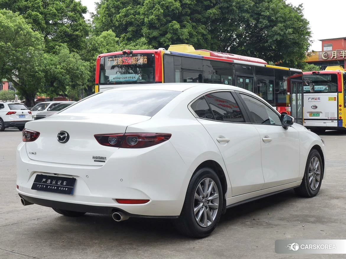Mazda 3 id 4498893 из Китая 16