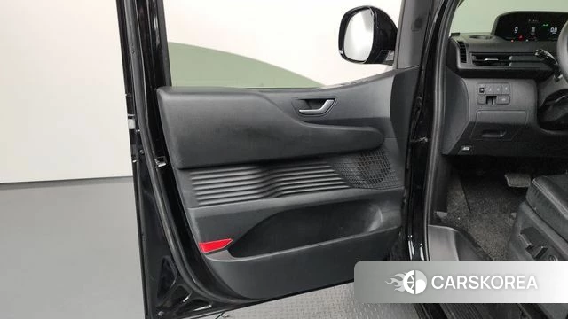 Hyundai Staria id 4302883 из Кореи 16