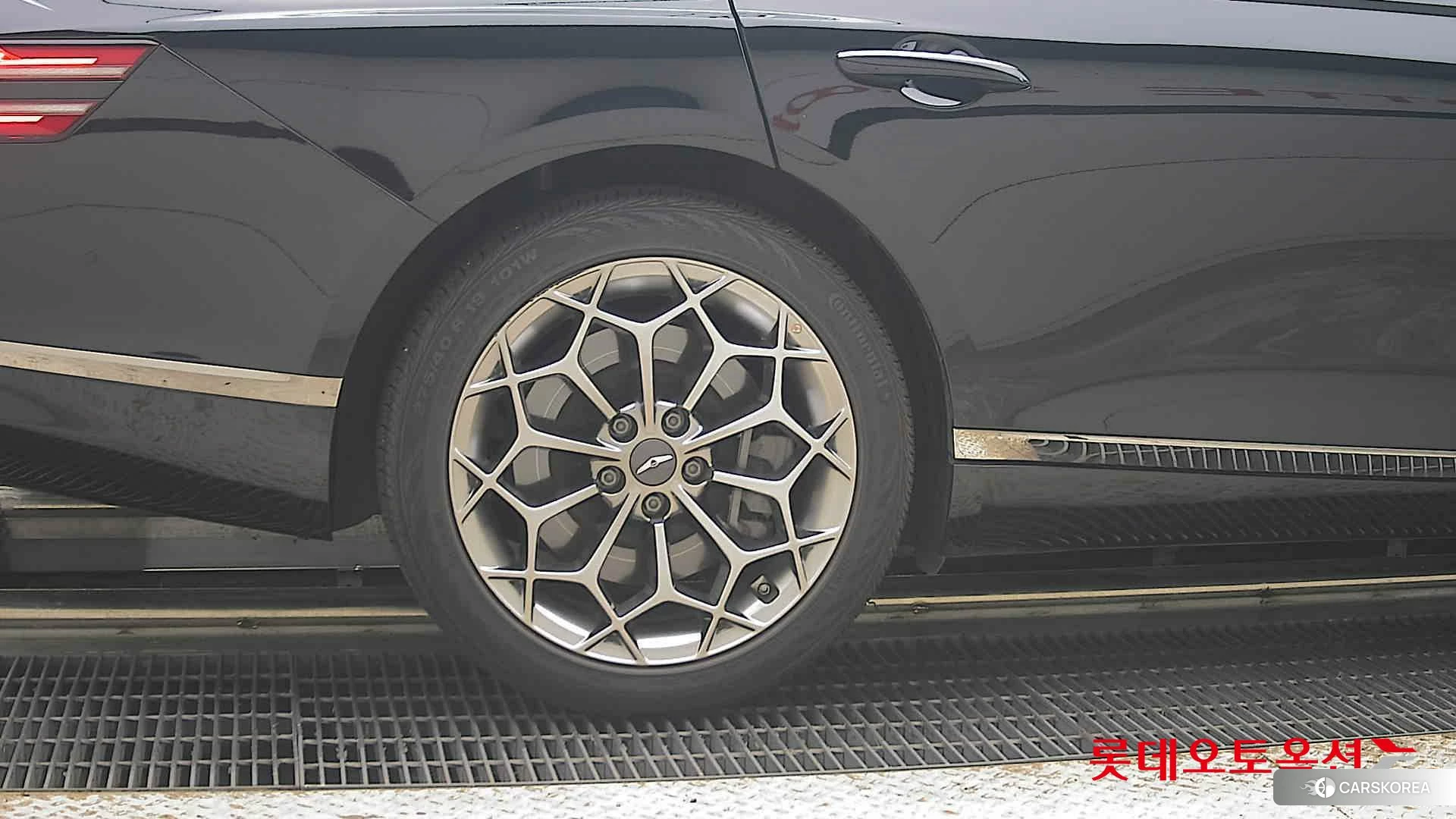 Hyundai G80 id 4902357 из Кореи 16
