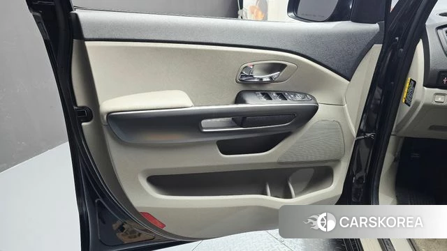 Kia The New Carnival id 4317614 из Кореи 16