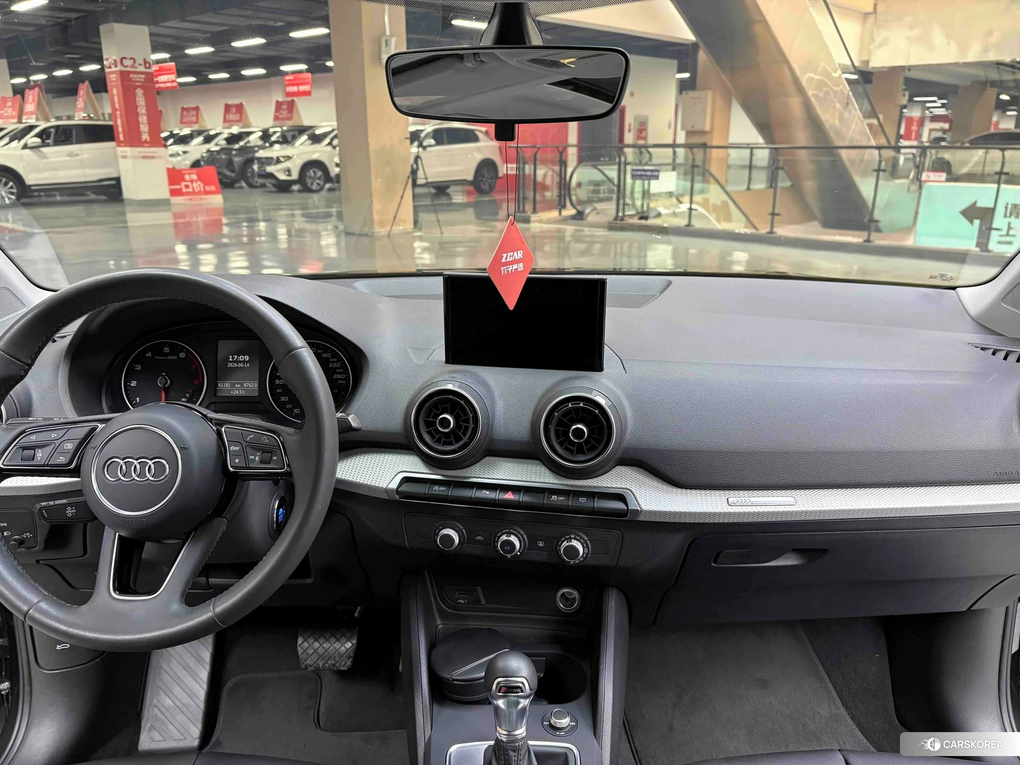Audi Q2L id 4510600 из Китая 16