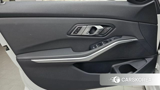 BMW 3 Series (G20) id 4683982 из Кореи 16