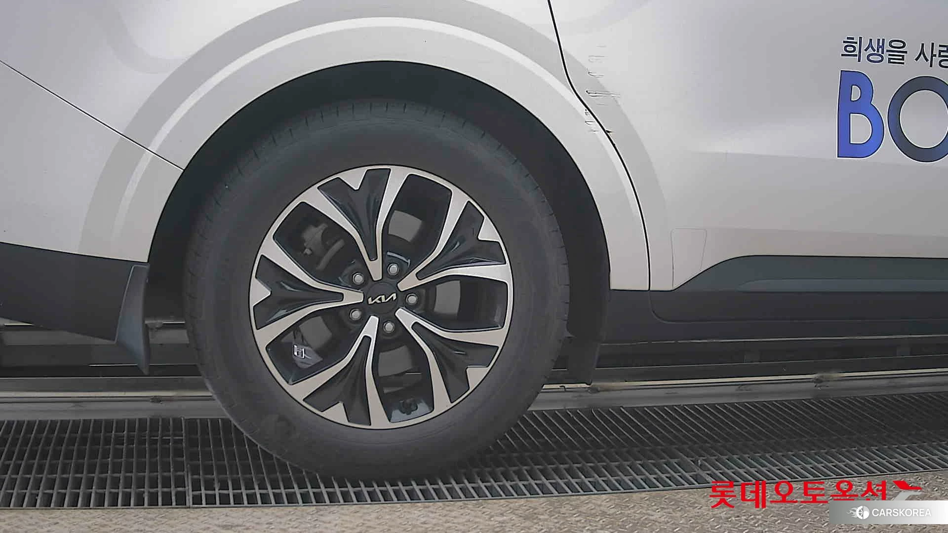 Kia Carnival id 3882178 из Кореи 16