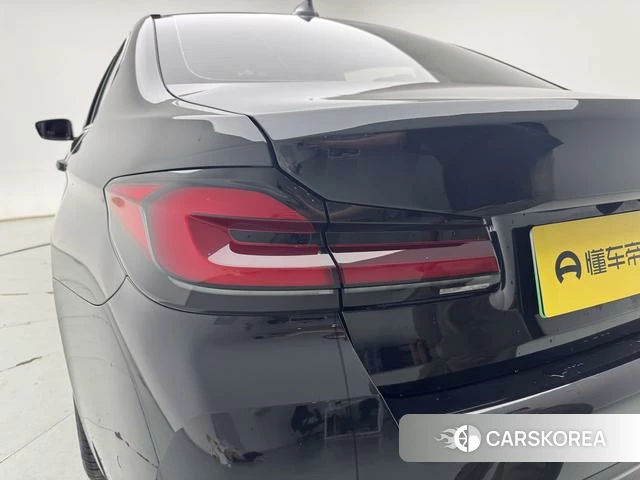 BMW 5 series PHEV id 4257244 из Китая 16