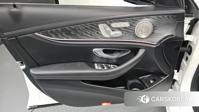 Mercedes-Benz E-Class W213 id 4726311 из Кореи 16