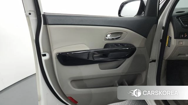 Kia The New Carnival id 4339427 из Кореи 16