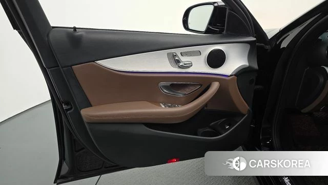 Mercedes-Benz E-Class W213 id 4187438 из Кореи 16