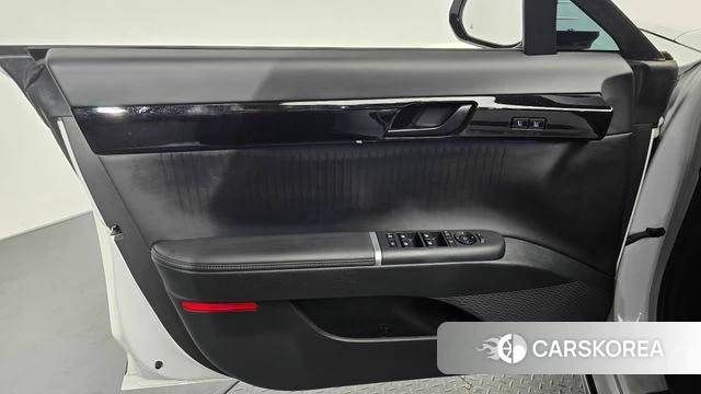 Hyundai Grandeur Hybrid (GN7) id 4480721 из Кореи 16