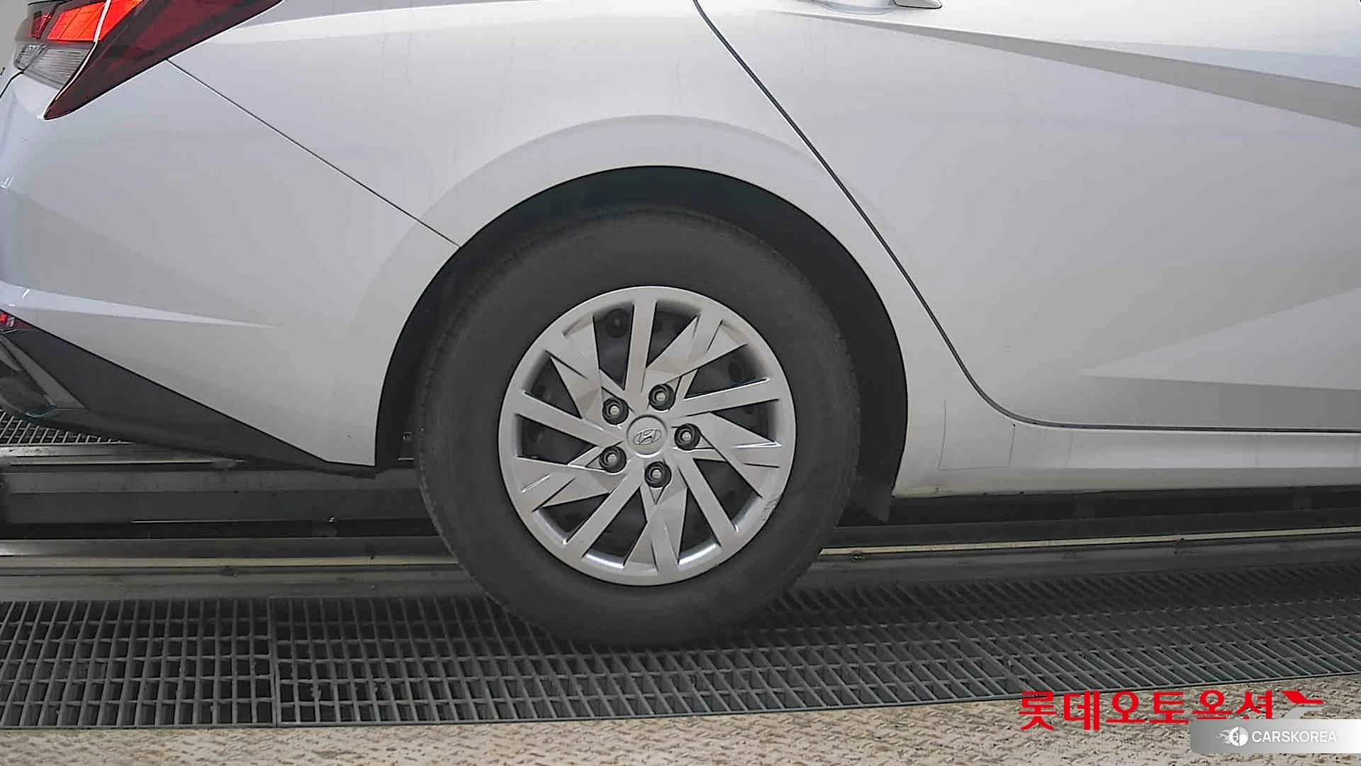 Hyundai Avante id 4289490 из Кореи 16