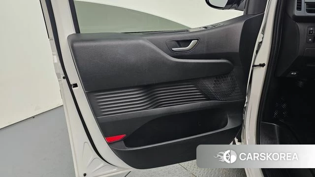 Hyundai Staria id 4500370 из Кореи 16